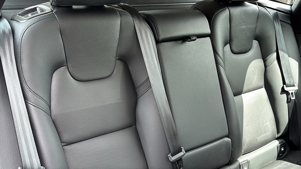 Volvo XC60 Core Blue #19