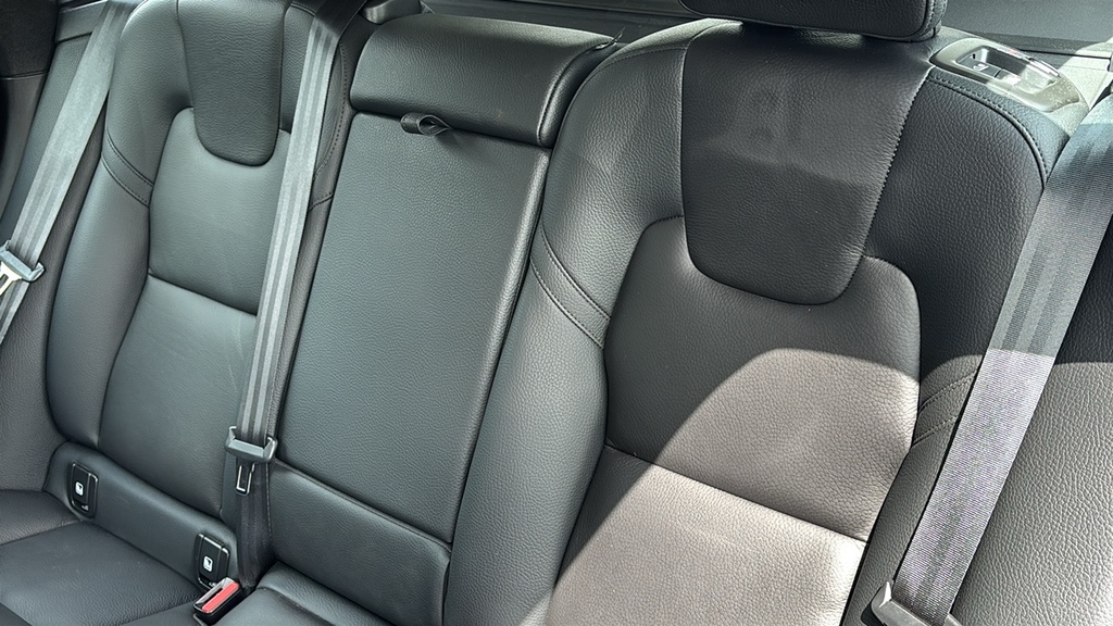 Volvo XC60 Core Blue #8