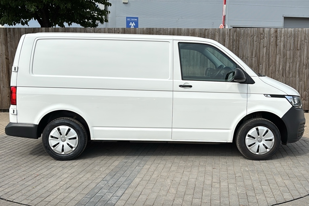 Volkswagen Transporter 2.0 Tdi 110 Startline Van 110 Ps White #4