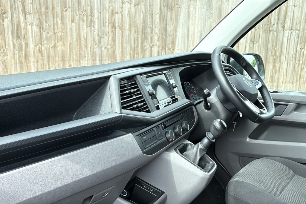 Volkswagen Transporter 2.0 Tdi 110 Startline Van 110 Ps White #2