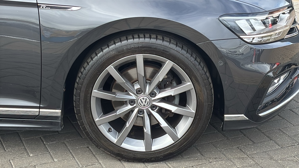 Volkswagen Passat 2.0 Tdi Evo Scr R-line Dsg 0 Ps Grey #5