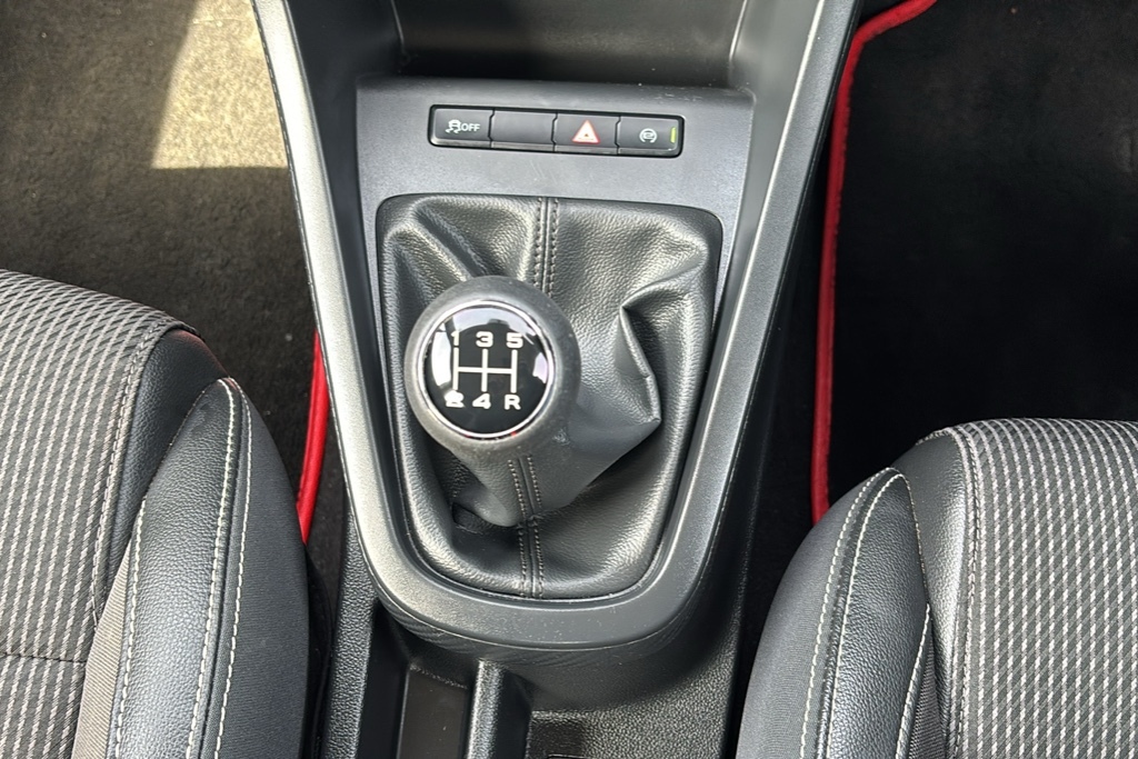 MG MG3 1.5 Excite Vti-tech 106 Bhp White #23