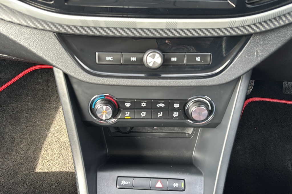 MG MG3 1.5 Excite Vti-tech 106 Bhp White #22