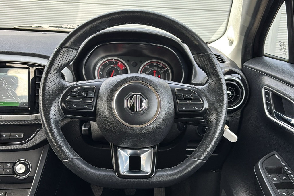 MG MG3 1.5 Excite Vti-tech 106 Bhp White #17