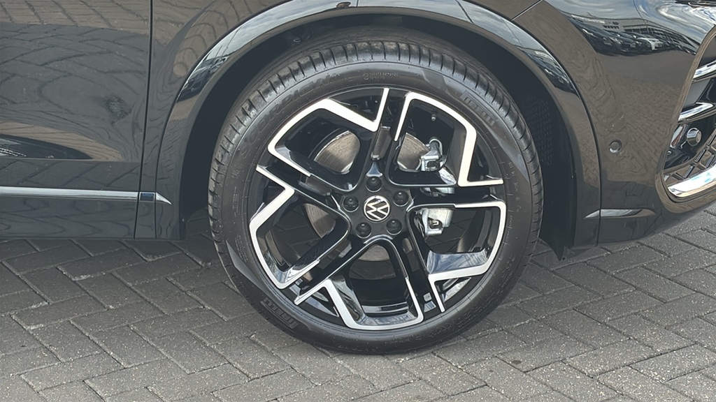 Volkswagen Tiguan 1.5 Etsi 150 R-line Dsg 150 Ps Black #5