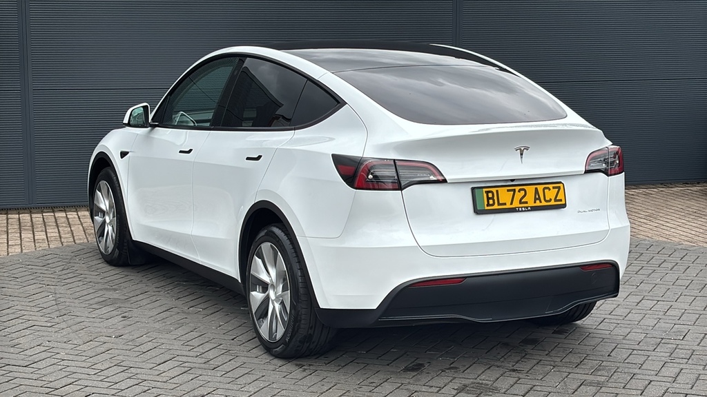 Tesla Model Y Long Range Awd 384 Ps White #3