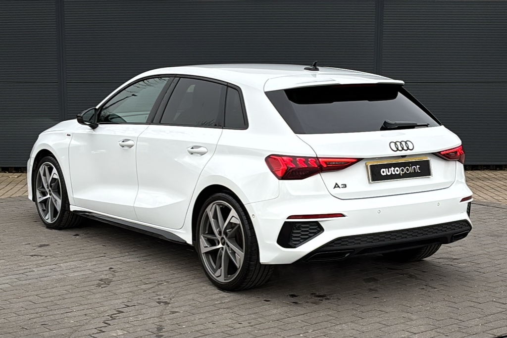Audi A3 35 Tfsi S Line S Tronic Tech Pack 150 Ps White #3