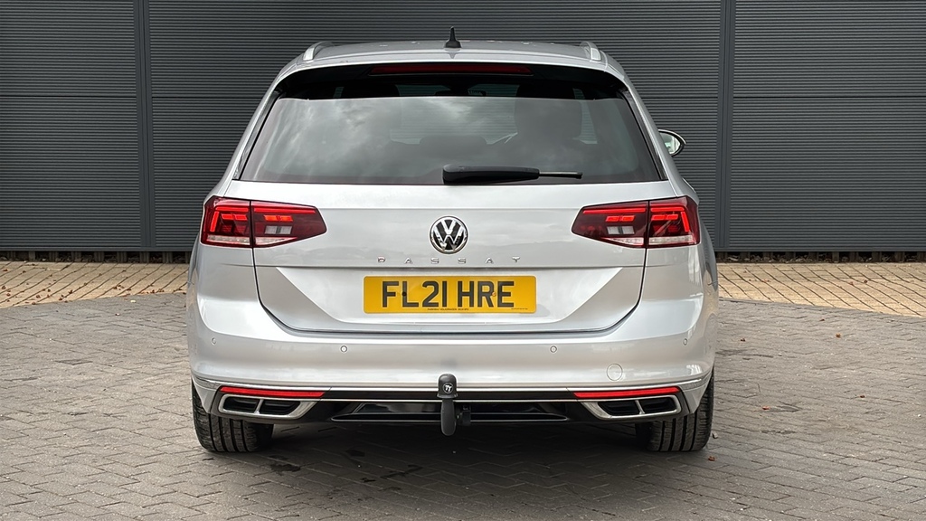 Volkswagen Passat Gte Grey #9