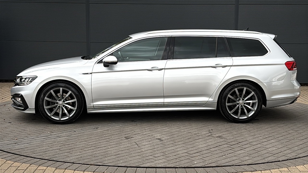 Volkswagen Passat Gte Grey #11