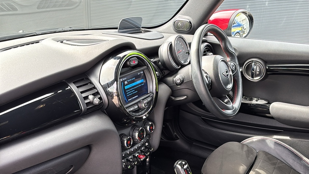 Mini Hatch 2.0 John Cooper Works II 8 Speed 231 P Black #2