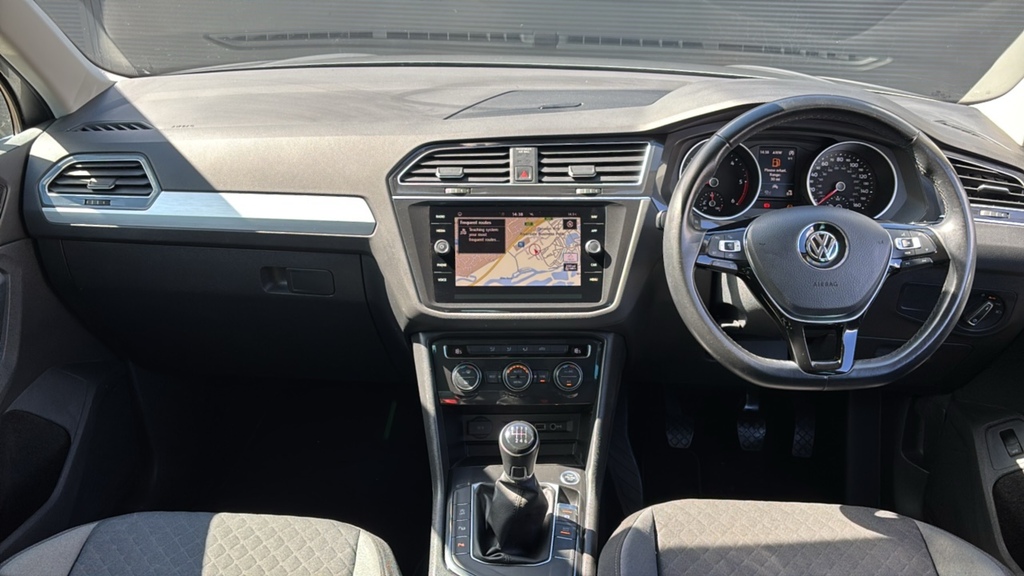 Volkswagen Tiguan 2.0 Tsi 230 4Motion Sel Dsg White #14