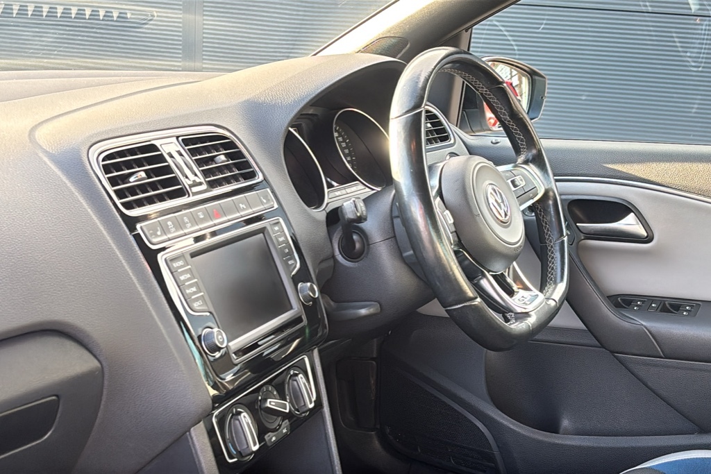 Volkswagen Polo 1.4 Tsi Act Bluegt Dsg 0 Ps White #2