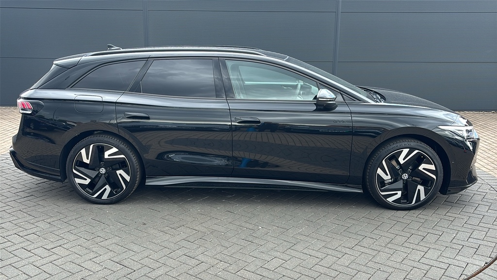 Volkswagen ID.7 250Kw 4Motion Gtx Plus 86Kwh 340 Ps Black #4