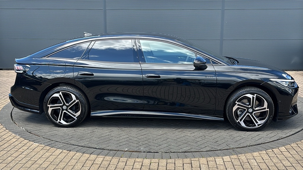 Volkswagen ID.7 250Kw 4Motion Gtx Plus 86Kwh 340 Ps Black #4