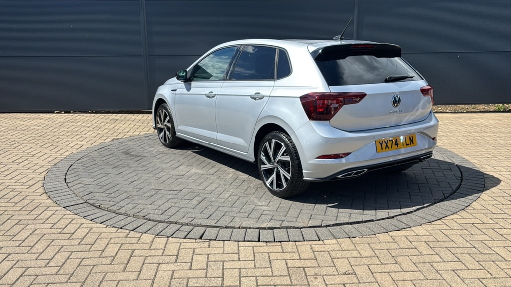 Volkswagen Polo 1.0 Tsi R-line 95 Ps Black #3