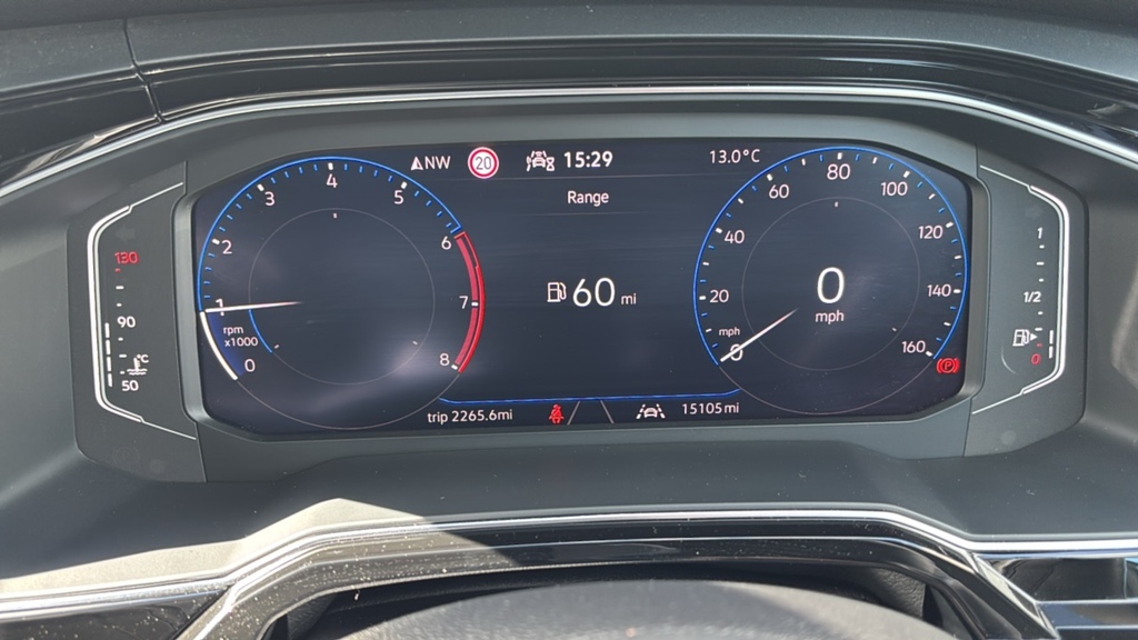 Volkswagen Polo 1.0 Life Black #24