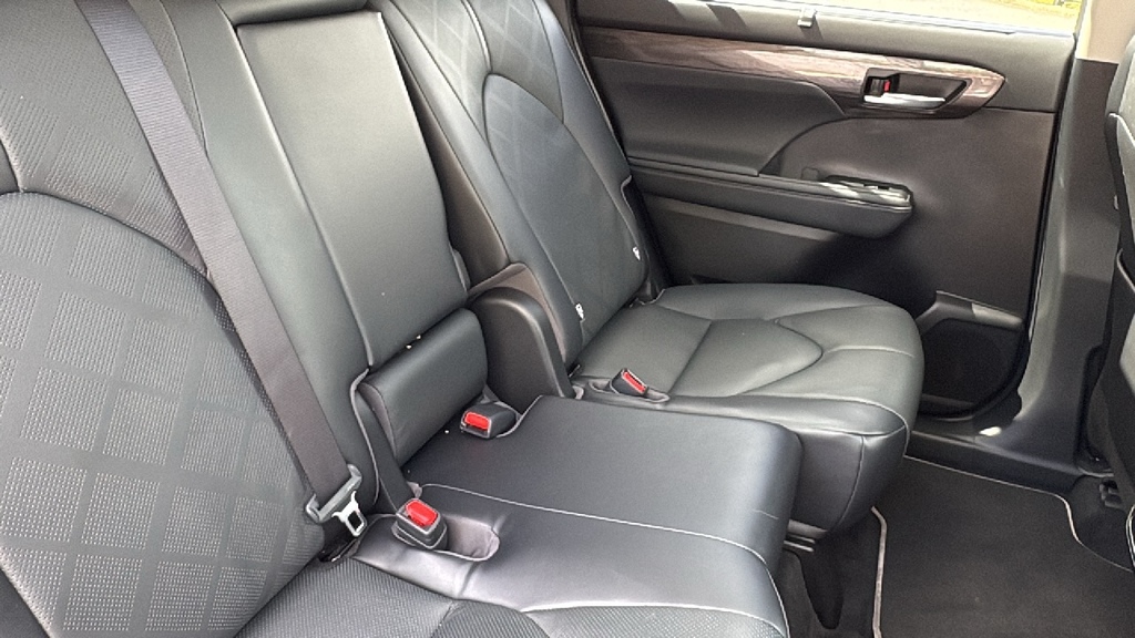 Toyota Highlander Excel Premium Black #15