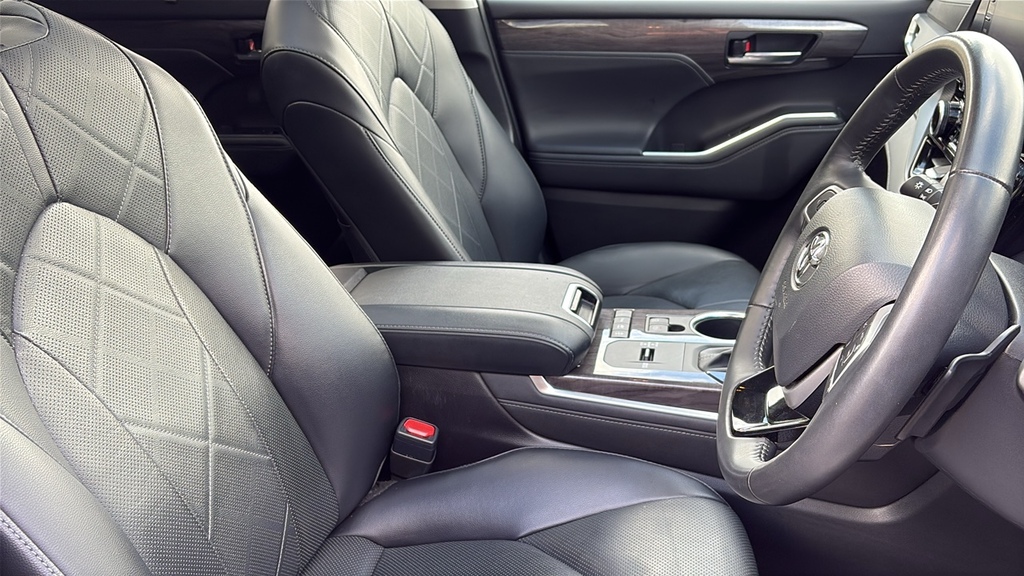 Toyota Highlander Excel Premium Black #13