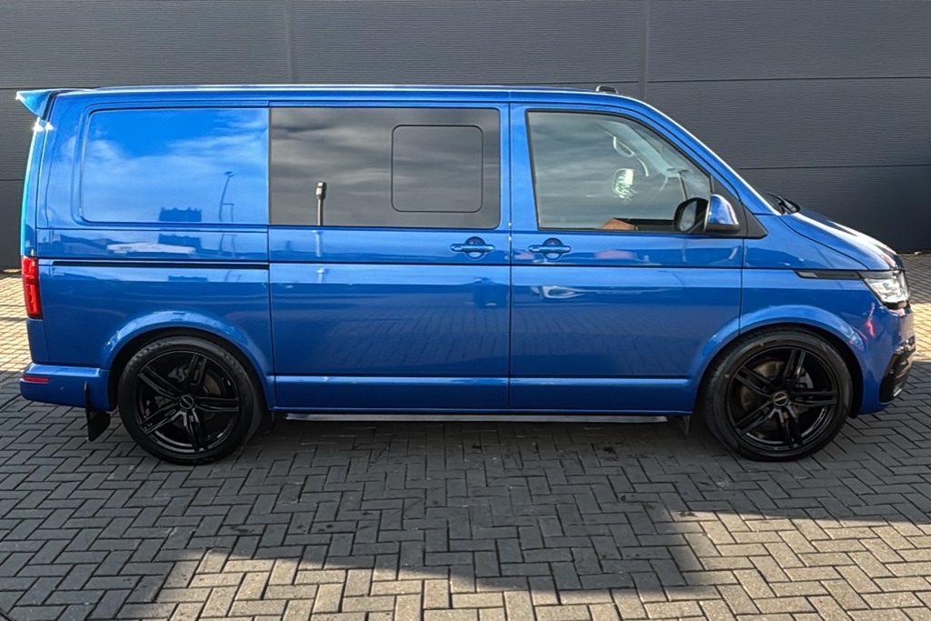 Volkswagen Transporter 2.0 Bitdi 204 Highline Kombi Van Dsg 204 Ps Blue #4