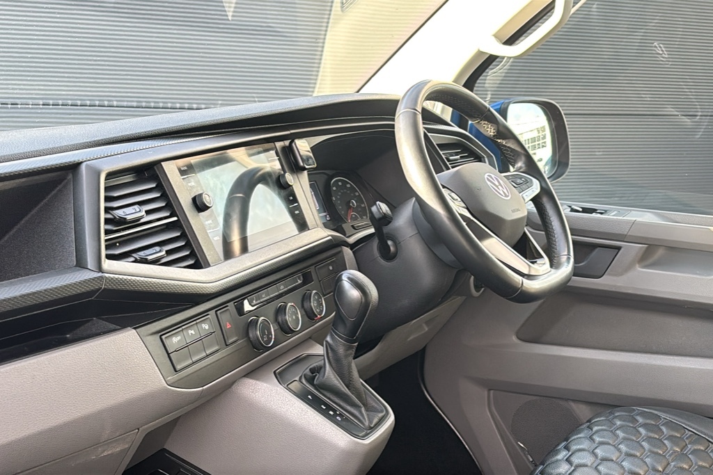 Volkswagen Transporter 2.0 Bitdi 204 Highline Kombi Van Dsg 204 Ps Blue #2