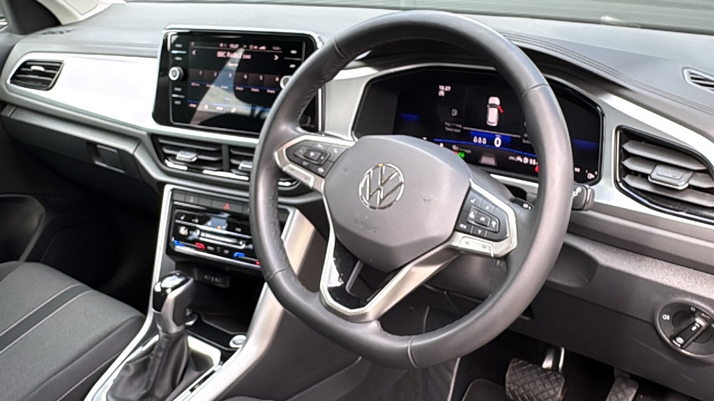 Volkswagen T-Roc 1.5 Tsi Match Dsg 150 Ps Silver #6