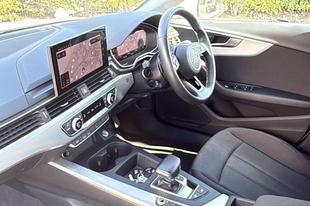 Audi A4 35 Tdi Technik S Tronic 0 Ps White #2