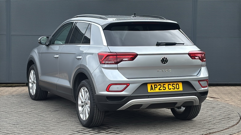 Volkswagen T-Roc 1.5 Tsi Match 150 Ps Silver #3