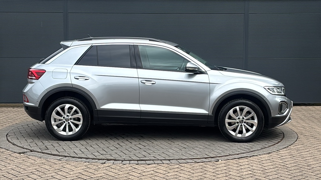 Volkswagen T-Roc 1.5 Tsi Match 150 Ps Silver #4