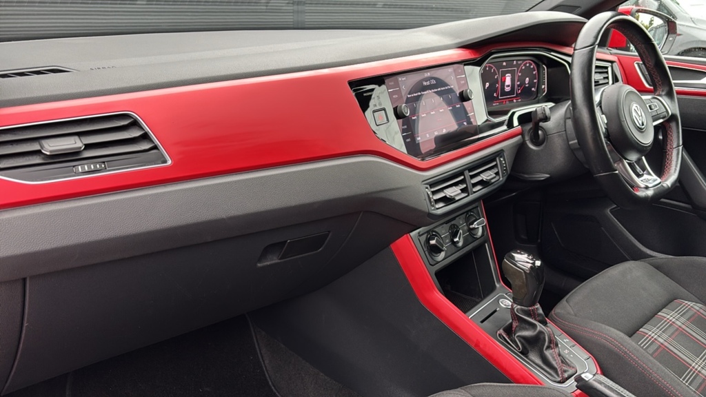 Volkswagen Polo 2.0 Tsi Gti Dsg 200 Ps Red #2