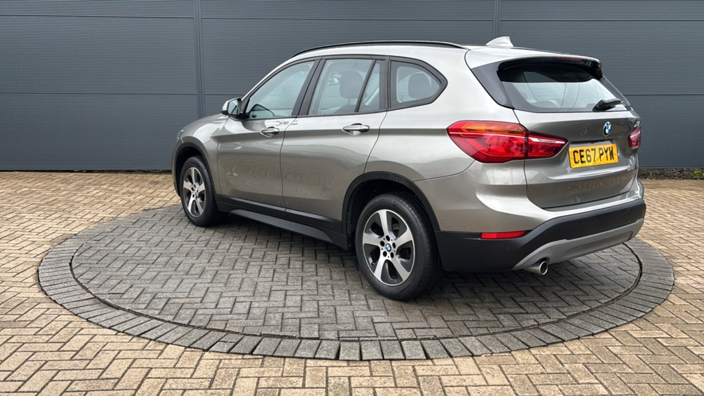 BMW X1 Sdrive 18D Se 150 Ps Silver #3