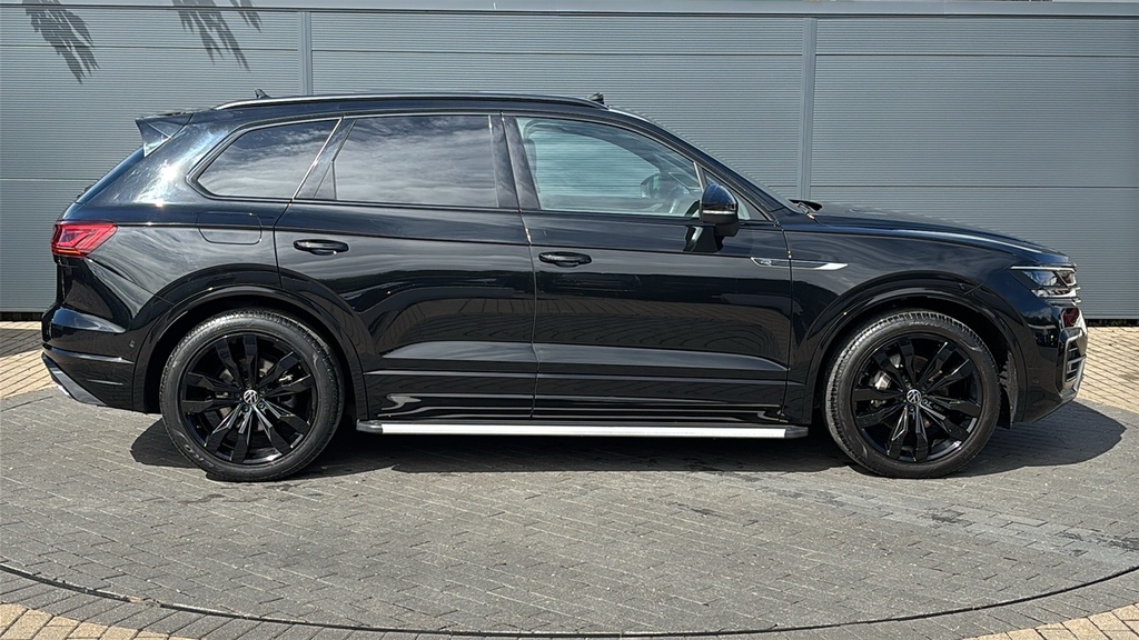 Volkswagen Touareg 3.0 V6 Tdi 4Motion Black Edition Tip 286 Black #4