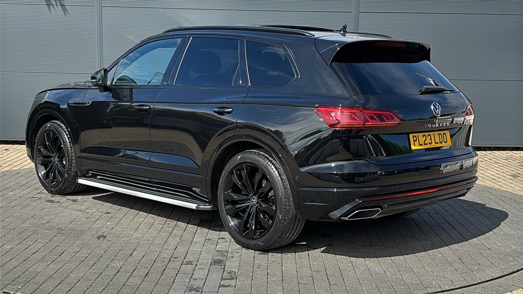 Volkswagen Touareg 3.0 V6 Tdi 4Motion Black Edition Tip 286 Black #3