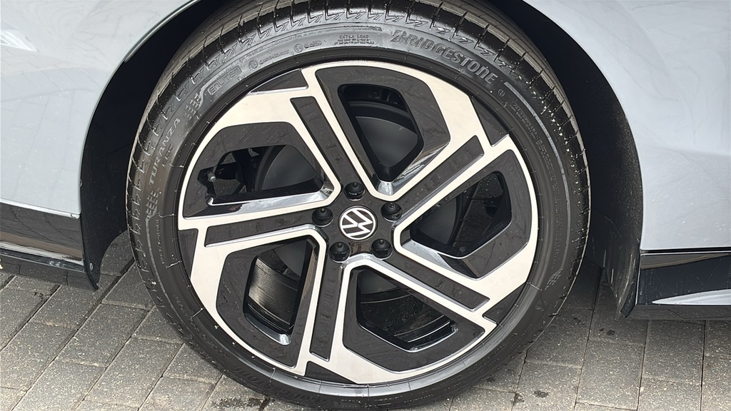 Volkswagen ID.7 250Kw 4Motion Gtx Plus 86Kwh Ext Pan Grey #5
