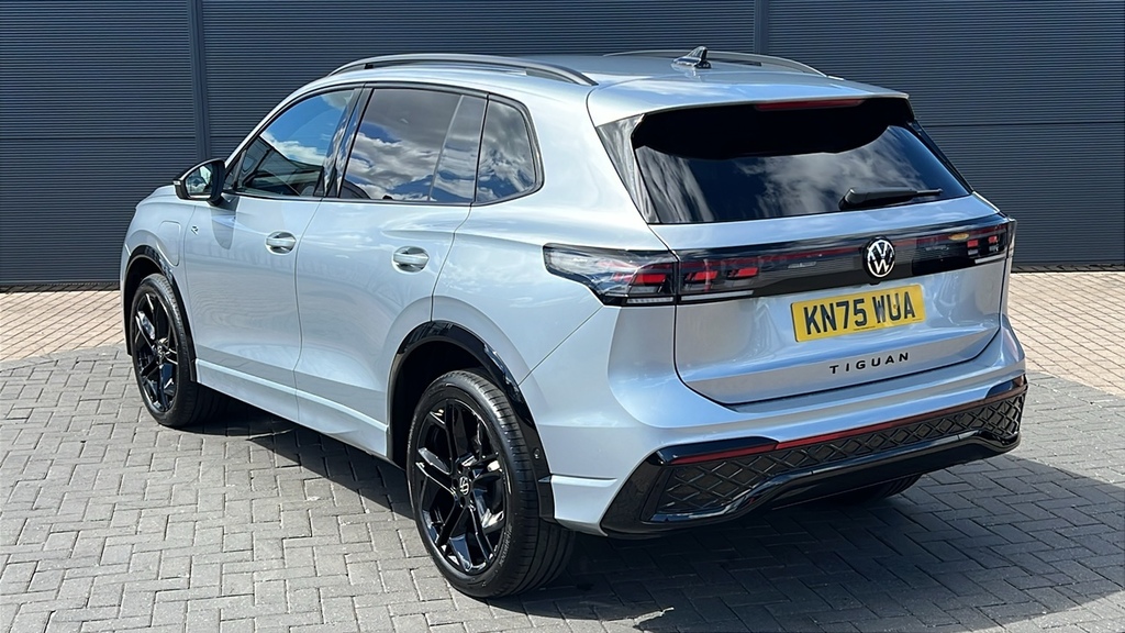 Volkswagen Tiguan 1.5 Tsi 272 Ehybrid R-line Dsg 272 Ps Silver #3