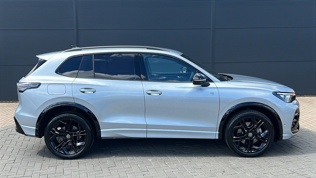 Volkswagen Tiguan 1.5 Tsi 272 Ehybrid R-line Dsg 272 Ps Silver #4