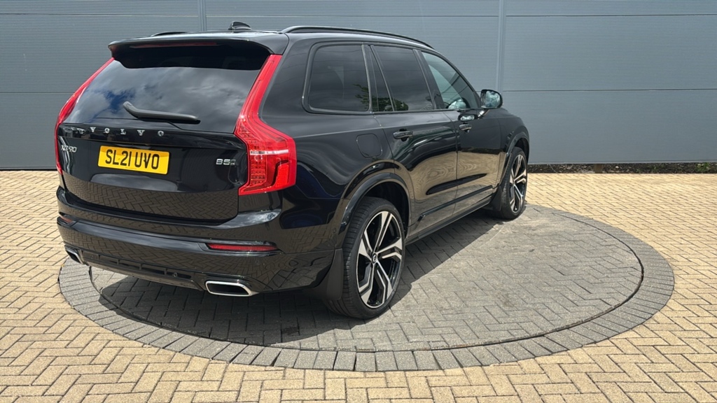 Volvo XC90 R-design White #21