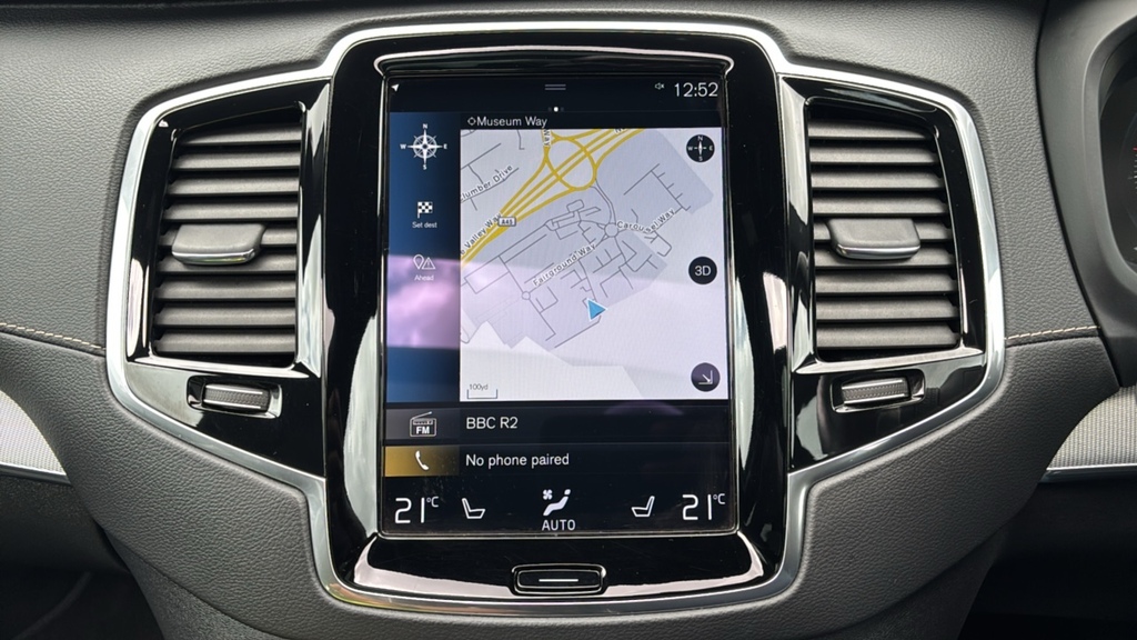 Volvo XC90 R-design White #23