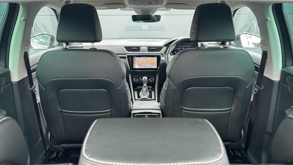 Skoda Superb 2L Se Black #25