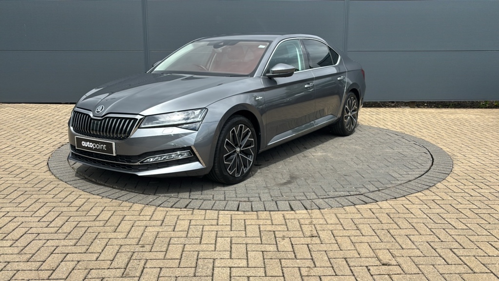 Skoda Superb 2L Se Black #22