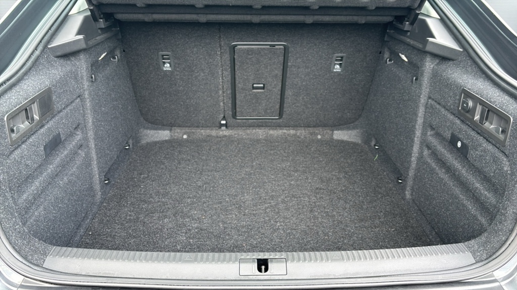 Skoda Superb 2L Se Black #17