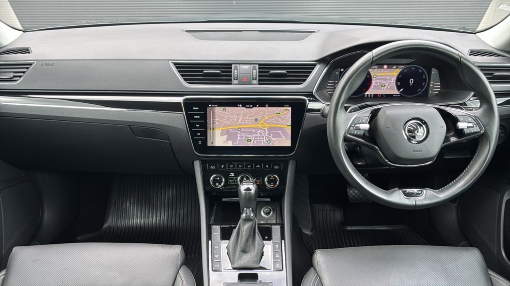 Skoda Superb 2L Se Black #15