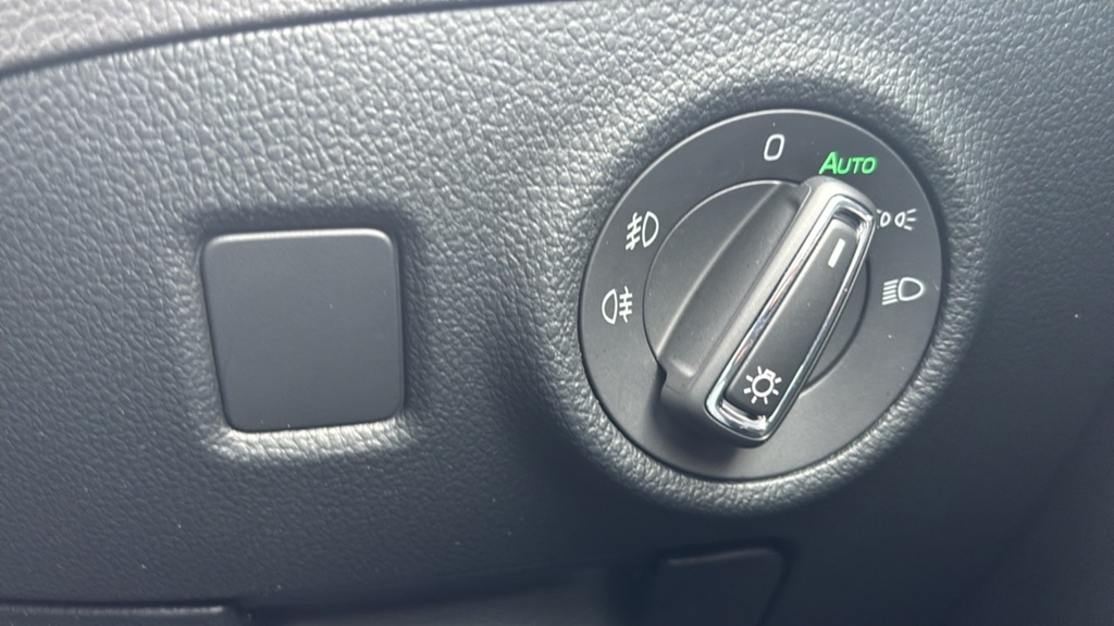Skoda Superb 2L Se Black #38