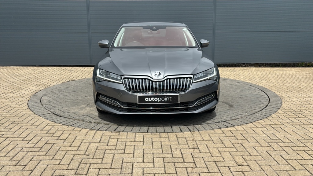 Skoda Superb 2L Se Black #7