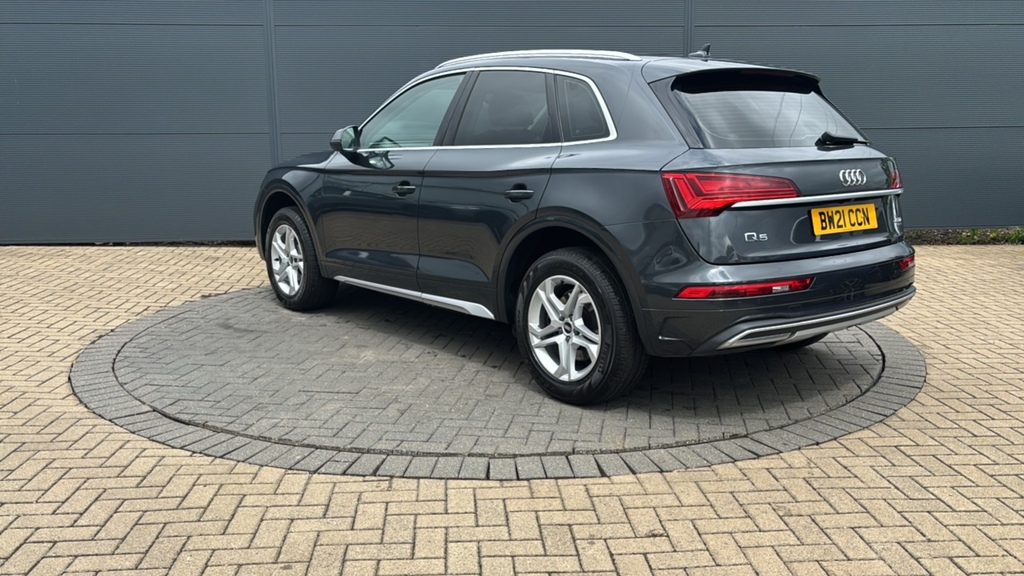 Audi Q5 2.0 Tdi 40 Sport Suv S Tronic Quattro E Grey #3
