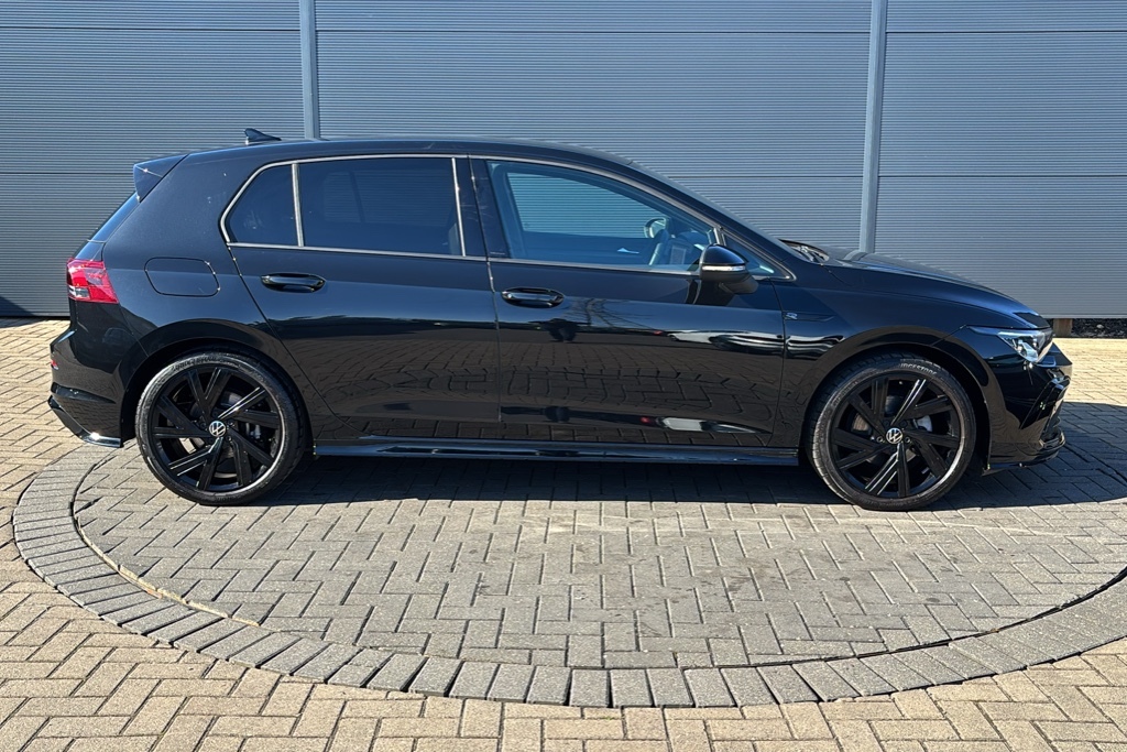 Volkswagen Golf 1.5 Etsi 150 Black Edition Dsg 150 Ps Black #4