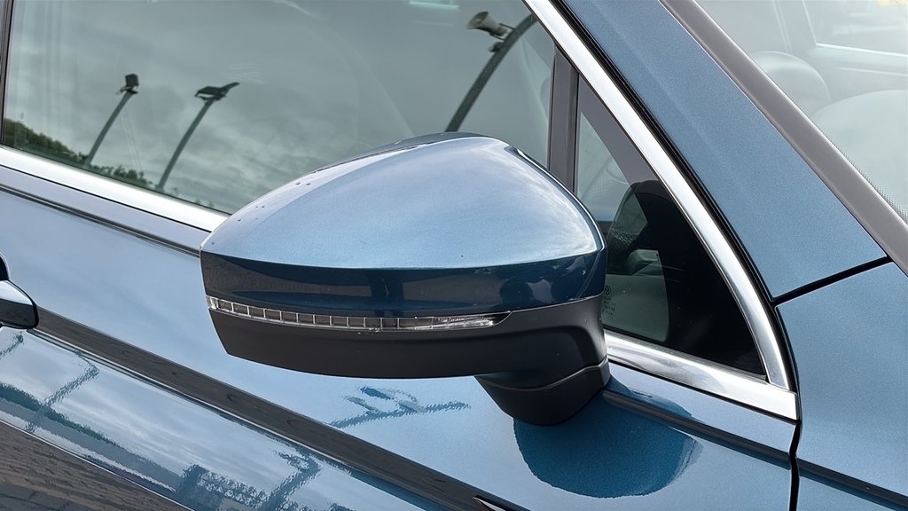 Volkswagen Tiguan Active Grey #18
