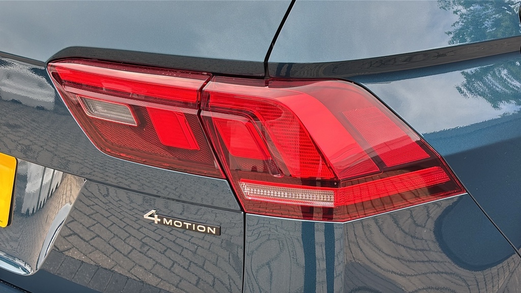 Volkswagen Tiguan Active Grey #10