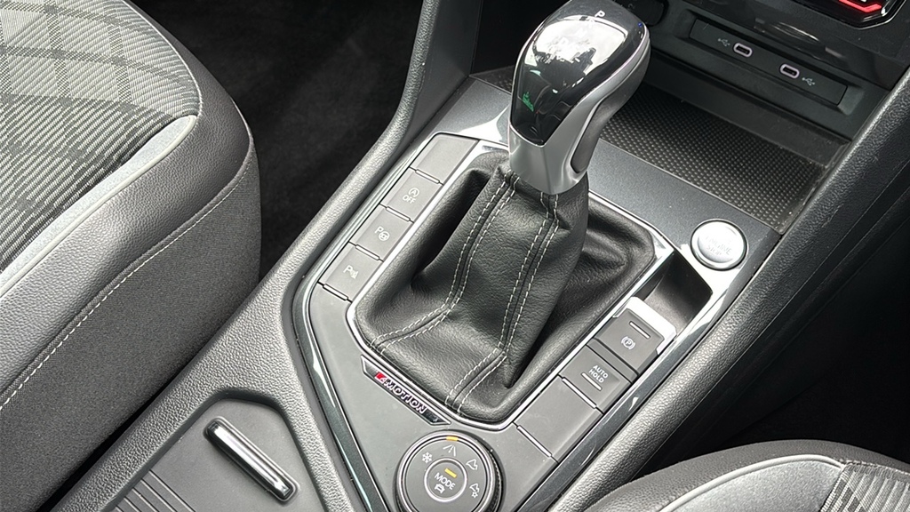 Volkswagen Tiguan Active Grey #20