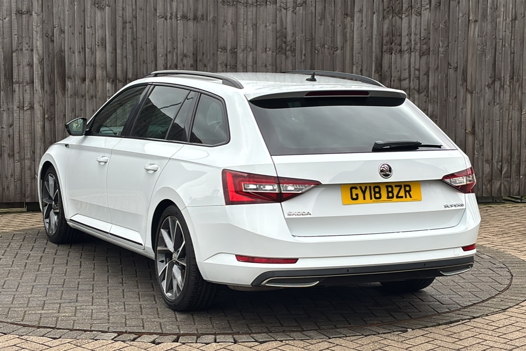 Skoda Superb 1.4 Tsi 150 Sport Line Dsg 150 Ps White #3