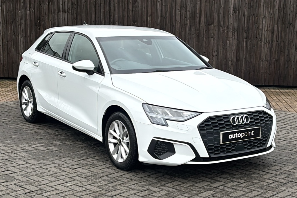 Audi A3 35 Tfsi Technik S Tronic 150 Ps White
